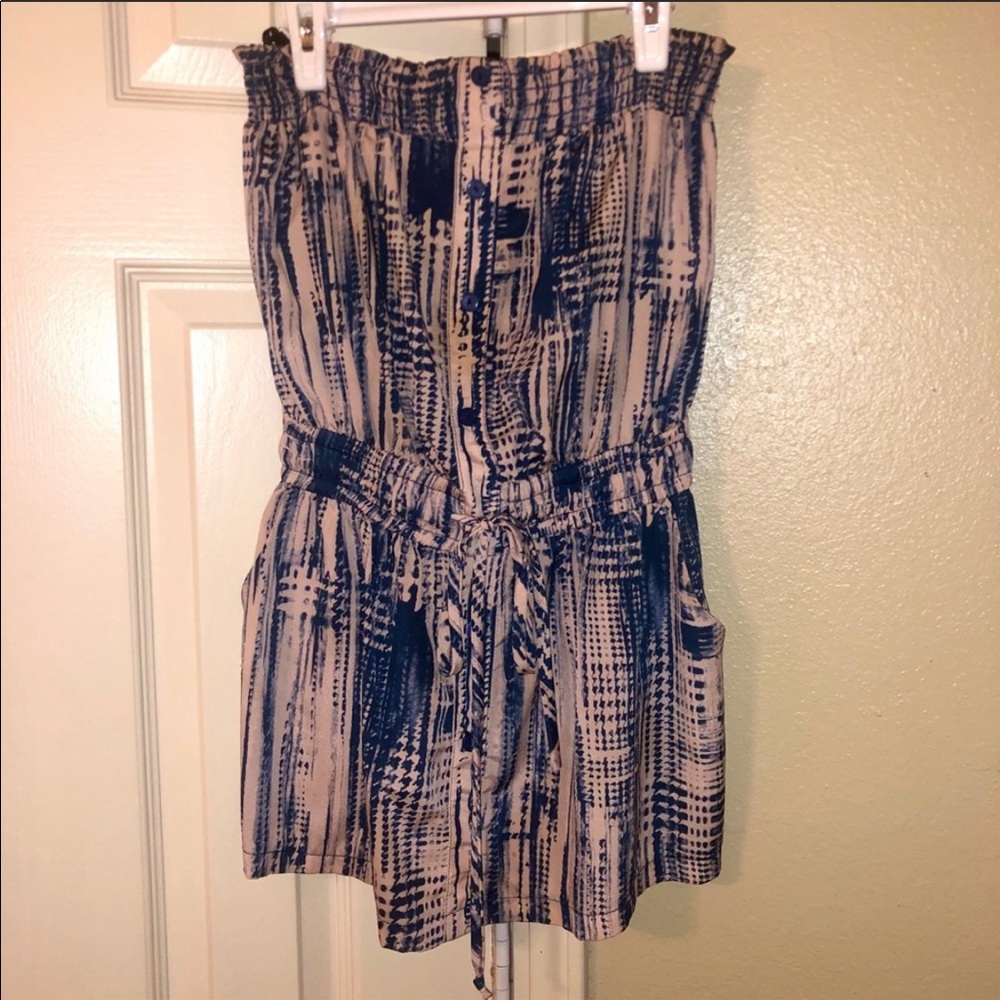 KLD Signature Strapless Top